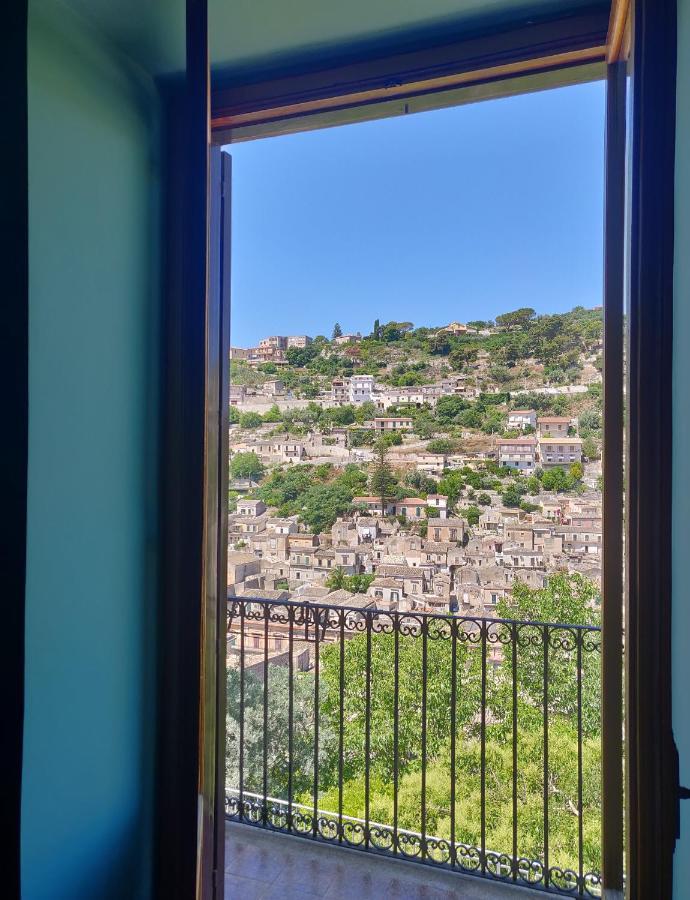 Le Stanze Del Cioccolato Bed & Breakfast โมดิกา ภายนอก รูปภาพ