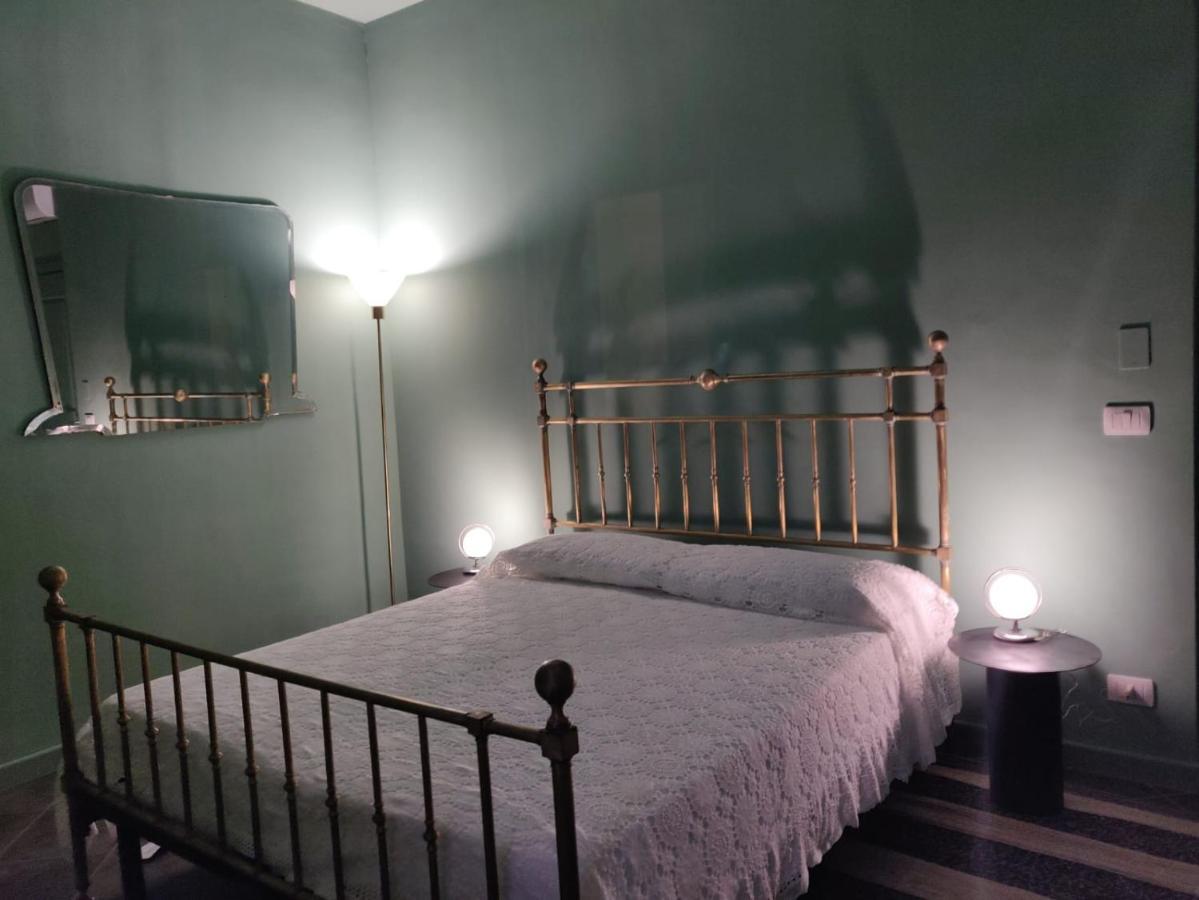 Le Stanze Del Cioccolato Bed & Breakfast โมดิกา ภายนอก รูปภาพ