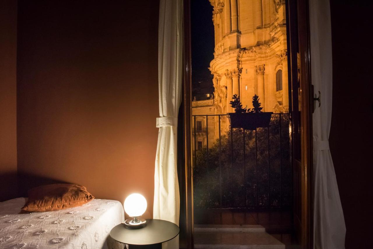 Le Stanze Del Cioccolato Bed & Breakfast โมดิกา ภายนอก รูปภาพ