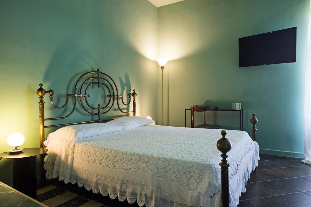 Le Stanze Del Cioccolato Bed & Breakfast โมดิกา ภายนอก รูปภาพ