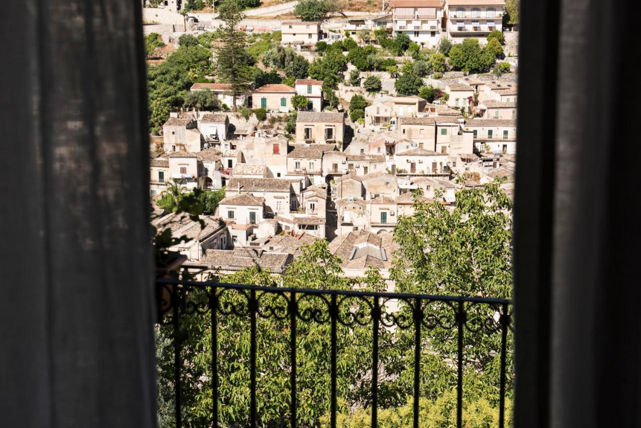 Le Stanze Del Cioccolato Bed & Breakfast โมดิกา ภายนอก รูปภาพ